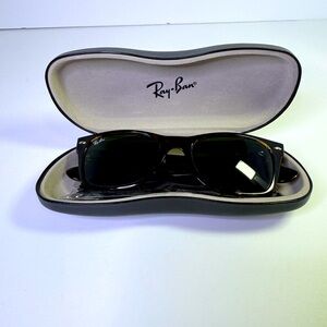 Ray-Ban Black Sunglasses with Case